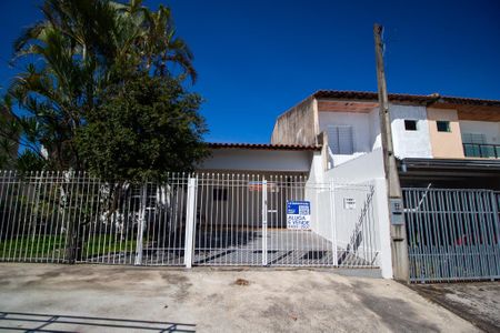 Casa para alugar com 160m², 3 quartos e 4 vagasFachada