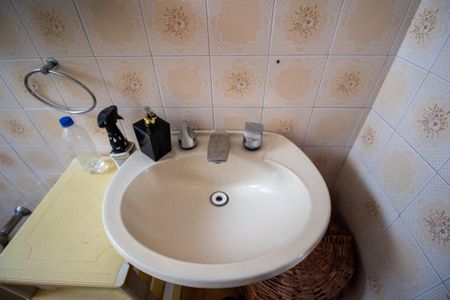 Casa para alugar com 160m², 3 quartos e 4 vagasBanheiro da Suíte