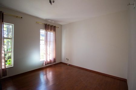 Casa para alugar com 160m², 3 quartos e 4 vagasSala