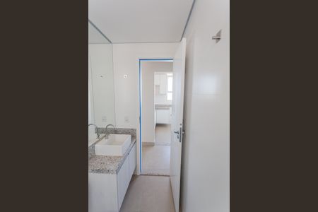 Apartamento à venda com 54m², 2 quartos e 1 vagaBanheiro Social