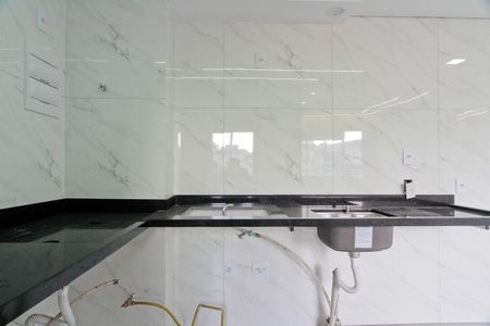 Apartamento à venda com 34m², 2 quartos e sem vaga Apartamento à venda com 34m², 2 quartos e sem vagaCozinha e Área de Serviço