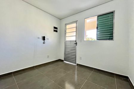 Sala de casa para alugar com 1 quarto, 30m² em Parque Jabaquara, São Paulo