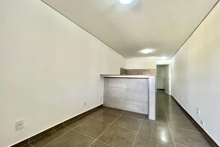 Sala de casa para alugar com 1 quarto, 30m² em Parque Jabaquara, São Paulo