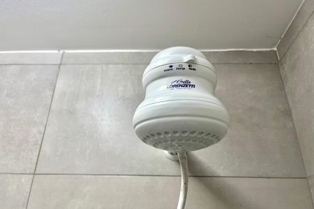 Banheiro de casa para alugar com 1 quarto, 30m² em Parque Jabaquara, São Paulo