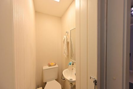 Apartamento à venda com 168m², 2 quartos e 2 vagasBanheiro de Serviço
