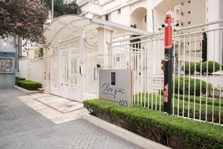 Apartamento à venda com 168m², 2 quartos e 2 vagasFachada