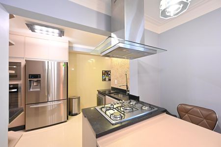 Apartamento à venda com 168m², 2 quartos e 2 vagasCozinha