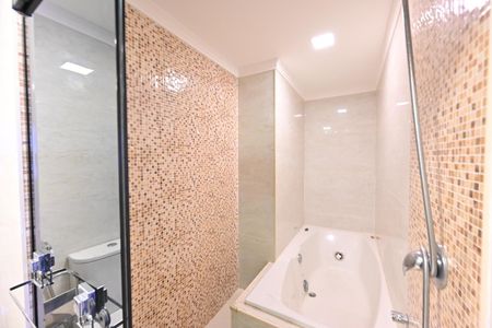 Apartamento à venda com 168m², 2 quartos e 2 vagasBanheiro da Suíte