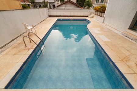 Casa para alugar com 560m², 4 quartos e 4 vagasÁrea externa