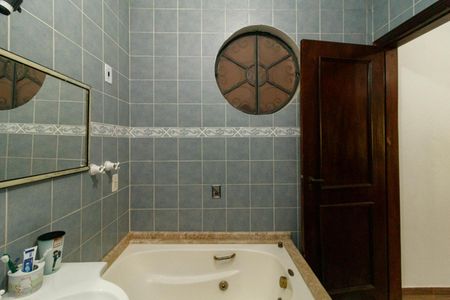 Casa para alugar com 560m², 4 quartos e 4 vagasBanheiro da Suíte 2