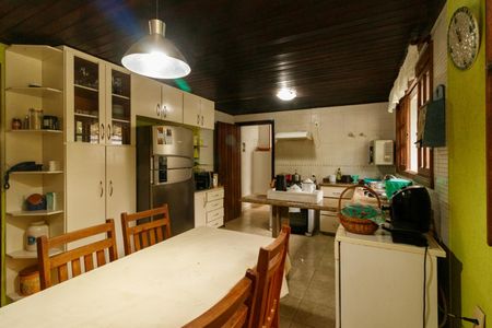 Casa para alugar com 560m², 4 quartos e 4 vagasCozinha