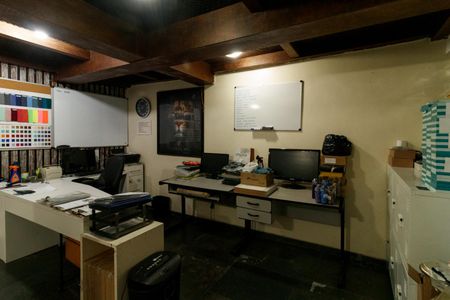 Casa para alugar com 560m², 4 quartos e 4 vagasSalão de festas