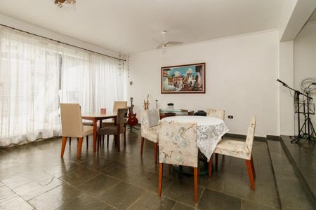 Casa para alugar com 560m², 4 quartos e 4 vagasSala