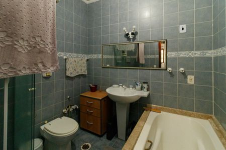 Casa para alugar com 560m², 4 quartos e 4 vagasBanheiro da Suíte 2