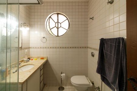 Casa para alugar com 560m², 4 quartos e 4 vagasBanheiro da Suíte
