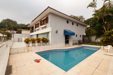 Casa para alugar com 560m², 4 quartos e 4 vagasÁrea externa