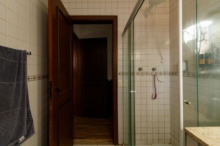 Casa para alugar com 560m², 4 quartos e 4 vagasBanheiro da Suíte