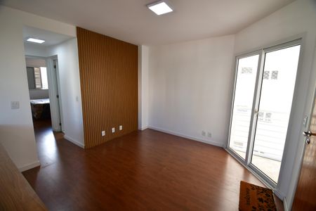 Sala de apartamento para alugar com 2 quartos, 54m² em Vila Itapura, Campinas