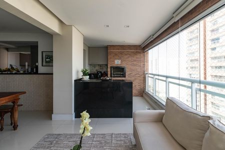 Apartamento à venda com 115m², 3 quartos e 2 vagasVaranda