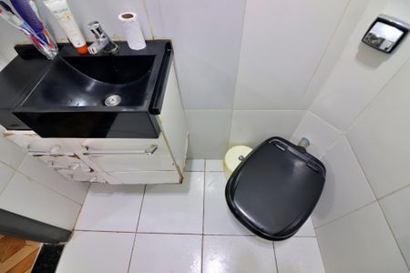 Casa à venda com 112m², 3 quartos e 2 vagasQuarto 2 - Suíte Banheiro 