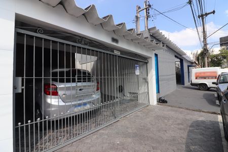 Casa à venda com 112m², 3 quartos e 2 vagasFachada