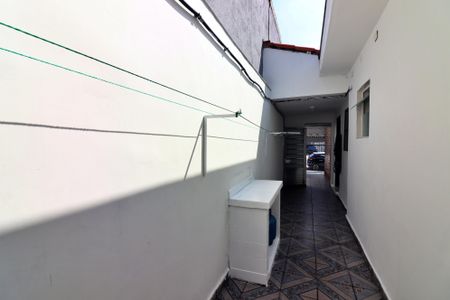 Casa à venda com 112m², 3 quartos e 2 vagasCorredor 