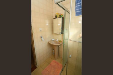 Casa à venda com 250m², 3 quartos e 2 vagasBanheiro