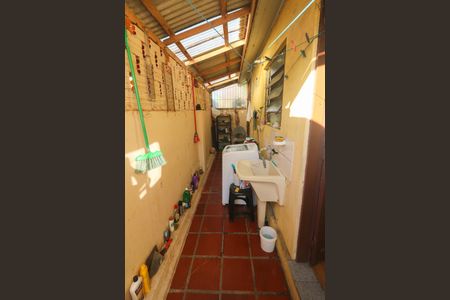 Casa à venda com 250m², 3 quartos e 2 vagasÁrea de Serviço