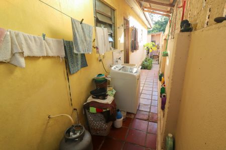 Casa à venda com 250m², 3 quartos e 2 vagasÁrea de Serviço