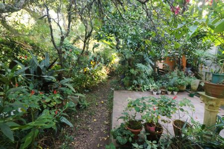 Casa à venda com 250m², 3 quartos e 2 vagasQuintal
