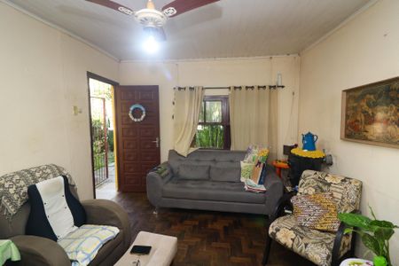 Casa à venda com 250m², 3 quartos e 2 vagasSala