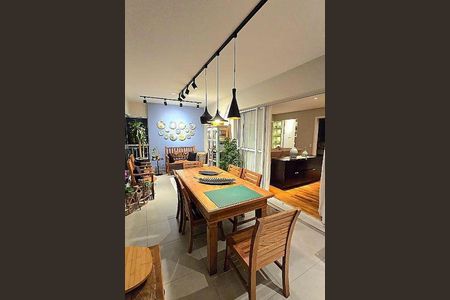 Apartamento à venda com 136m², 3 quartos e 2 vagas