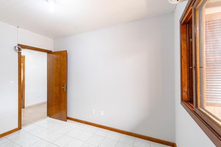 Casa à venda com 2 quartos, 42m² em Guajuviras, Canoas