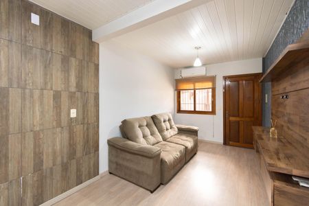 Casa à venda com 2 quartos, 42m² em Guajuviras, Canoas