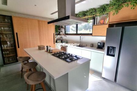 Casa à venda com 520m², 3 quartos e 4 vagas