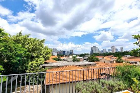 Casa à venda com 520m², 3 quartos e 4 vagas