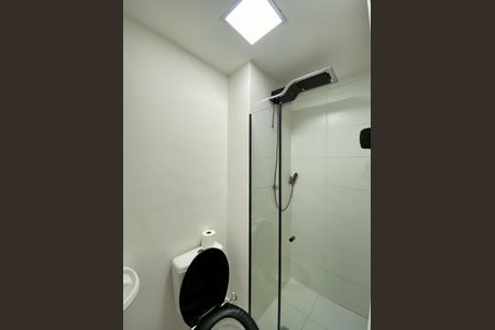 Apartamento à venda com 32m², 2 quartos e sem vaga Apartamento à venda com 32m², 2 quartos e sem vagaBanheiro