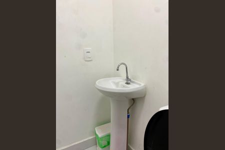 Apartamento à venda com 32m², 2 quartos e sem vaga Apartamento à venda com 32m², 2 quartos e sem vagaBanheiro
