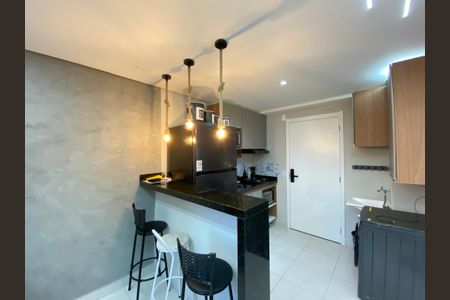 Sala/Cozinha de apartamento à venda com 2 quartos, 32m² em Parque Novo Mundo, São Paulo