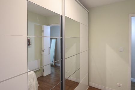 Quarto 1 de apartamento para alugar com 2 quartos, 64m² em Vila Constança, São Paulo
