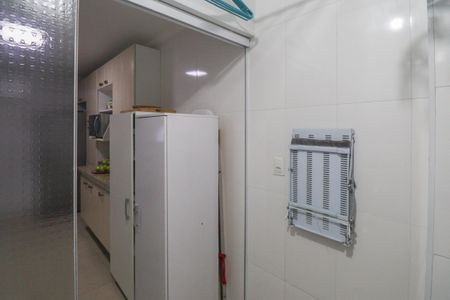 Apartamento para alugar com 64m², 2 quartos e 1 vagaÁrea de Serviço