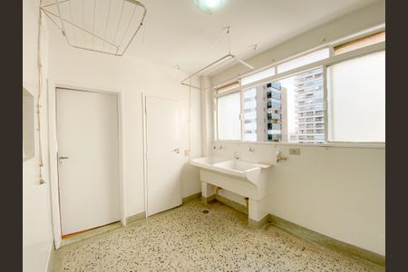 Apartamento para alugar com 151m², 3 quartos e 1 vaga Apartamento para alugar com 151m², 3 quartos e 1 vagaÁrea de Serviço