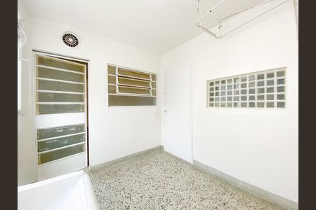 Apartamento para alugar com 151m², 3 quartos e 1 vaga Apartamento para alugar com 151m², 3 quartos e 1 vagaÁrea de Serviço