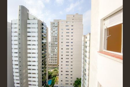 Apartamento para alugar com 151m², 3 quartos e 1 vaga Apartamento para alugar com 151m², 3 quartos e 1 vagaÁrea de Serviço