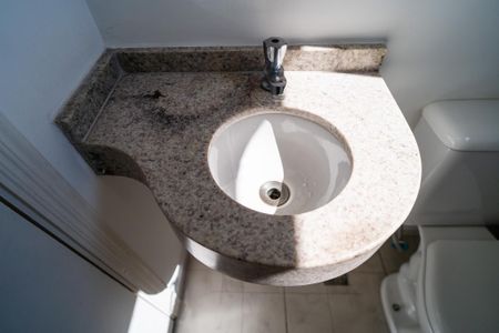Apartamento para alugar com 77m², 2 quartos e 1 vagaLavabo