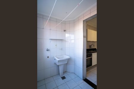 Apartamento para alugar com 77m², 2 quartos e 1 vagaÁrea de Serviço