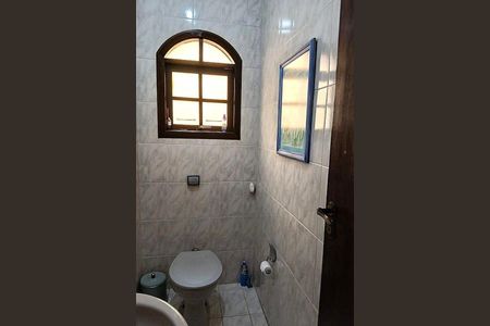 Casa à venda com 135m², 3 quartos e 5 vagas