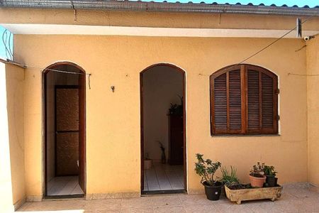 Casa à venda com 135m², 3 quartos e 5 vagas