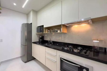 Apartamento à venda com 75m², 2 quartos e 1 vaga