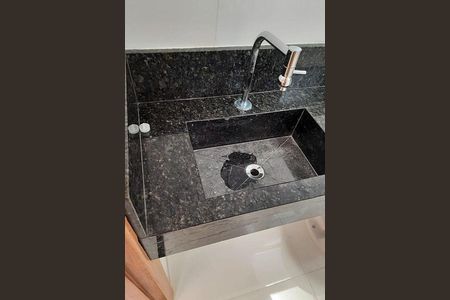Casa à venda com 110m², 3 quartos e 2 vagas
